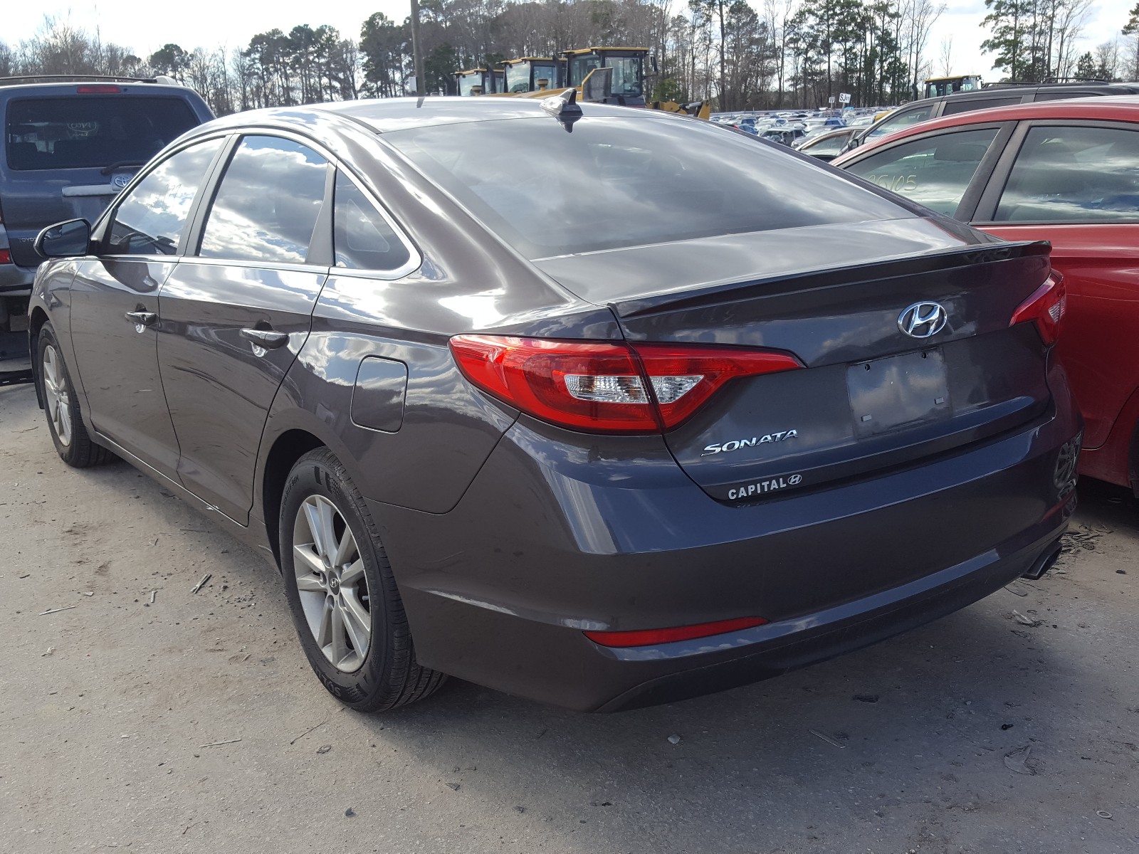 Photo 3 from auction – 2017 HYUNDAI SONATA SE with VIN 5NPE24AF6HH507767