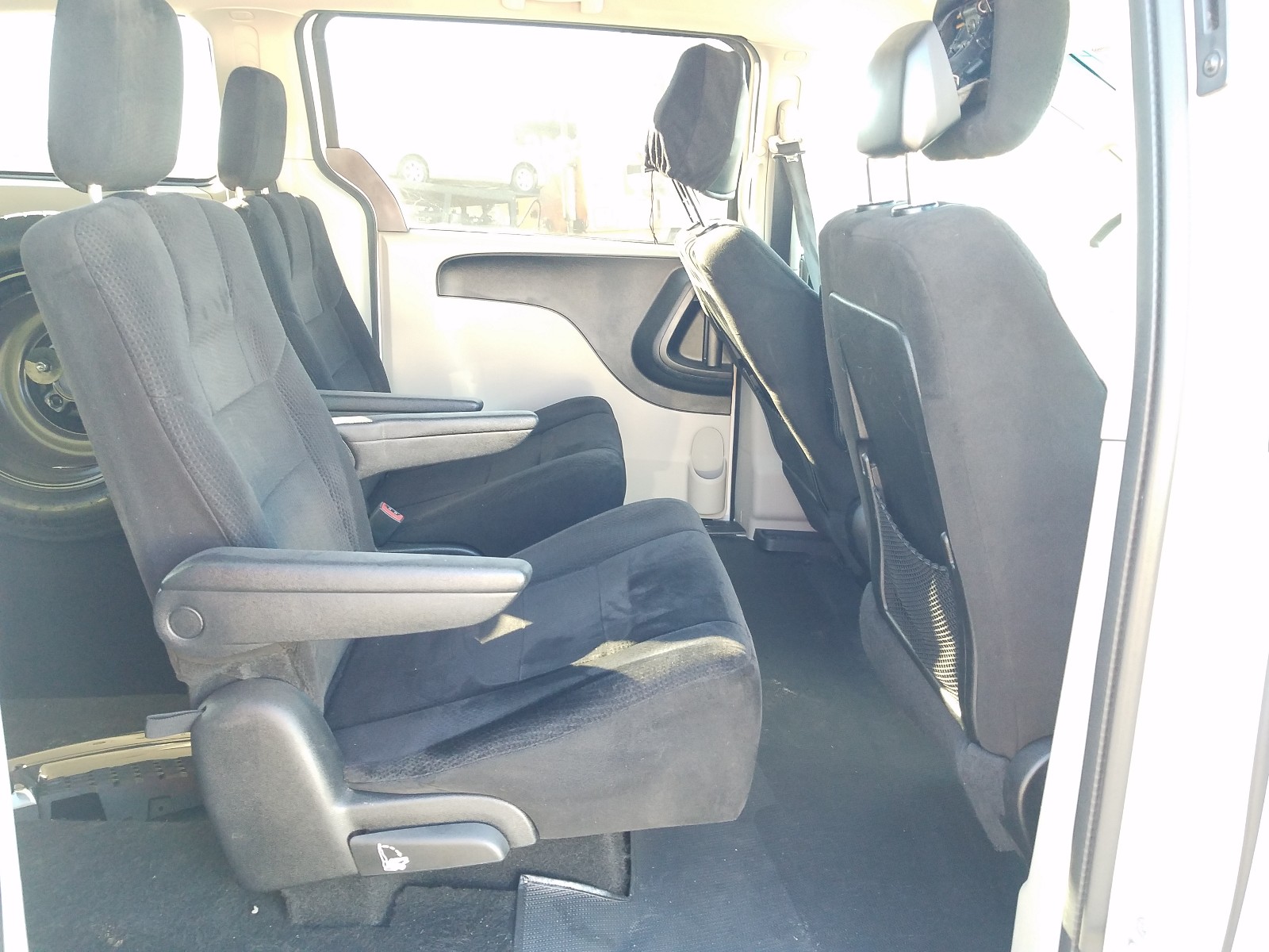 Photo 6 from auction – 2012 DODGE GRAND CARA with VIN 2C4RDGBG8CR249316
