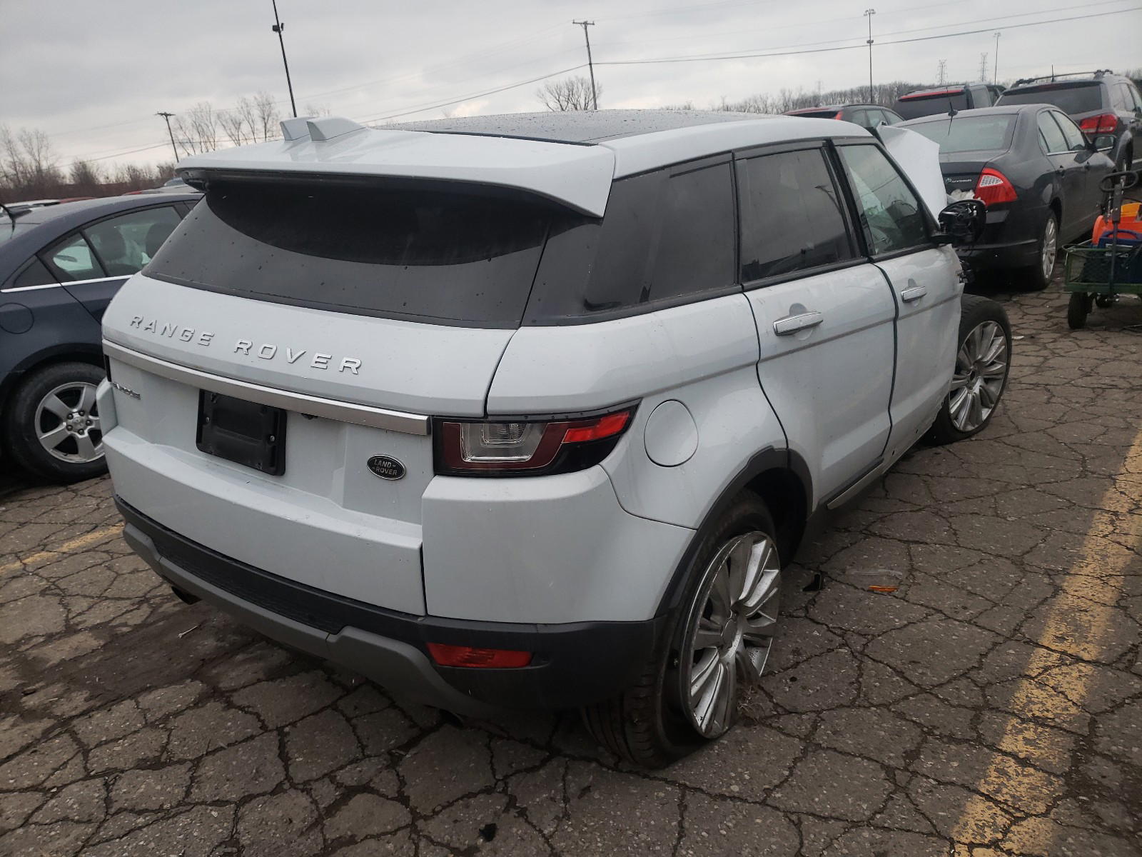 Photo 4 from auction – 2016 LAND ROVER RANGE ROVE with VIN SALVR2BG5GH099386