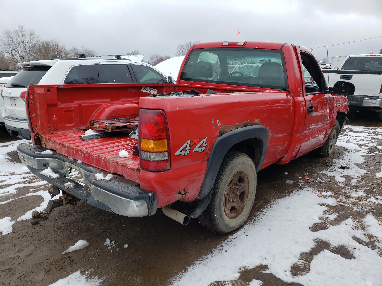 Photo 4 from auction – 2002 CHEVROLET SILVERADO with VIN 1GCEK14V52Z227162