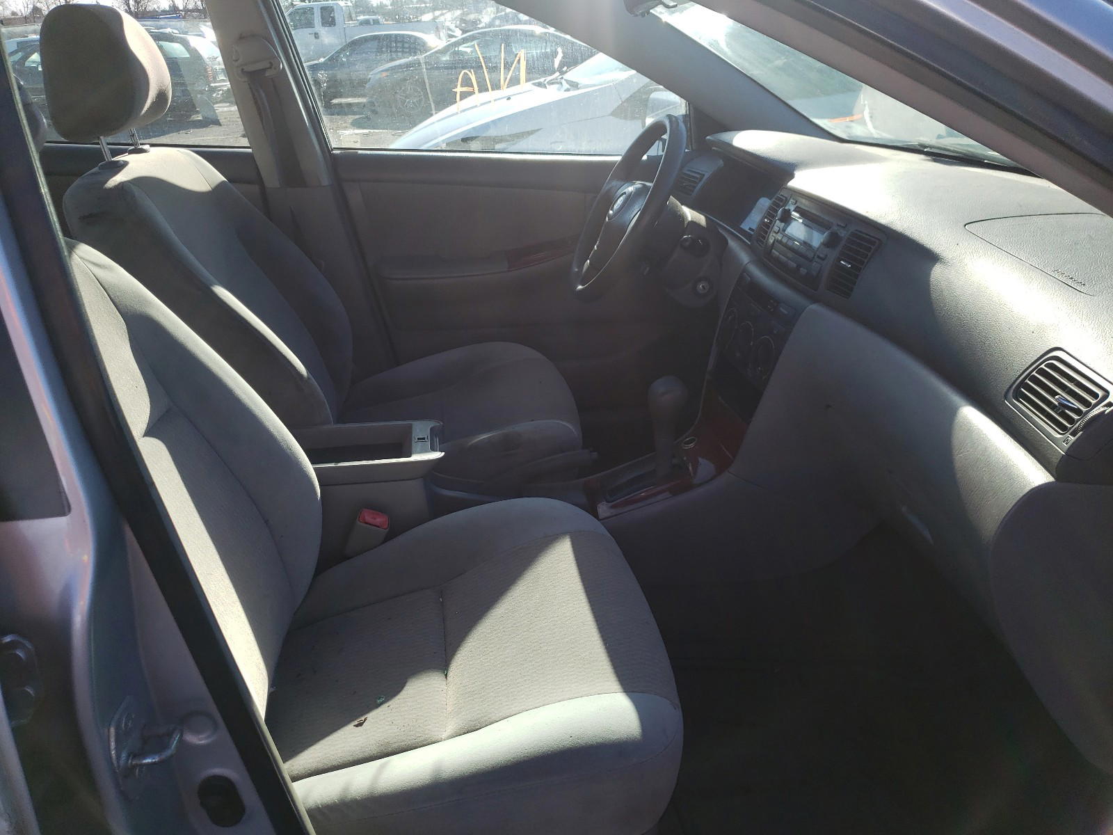 Photo 5 from auction – 2008 TOYOTA COROLLA CE with VIN 1NXBR32E58Z024805