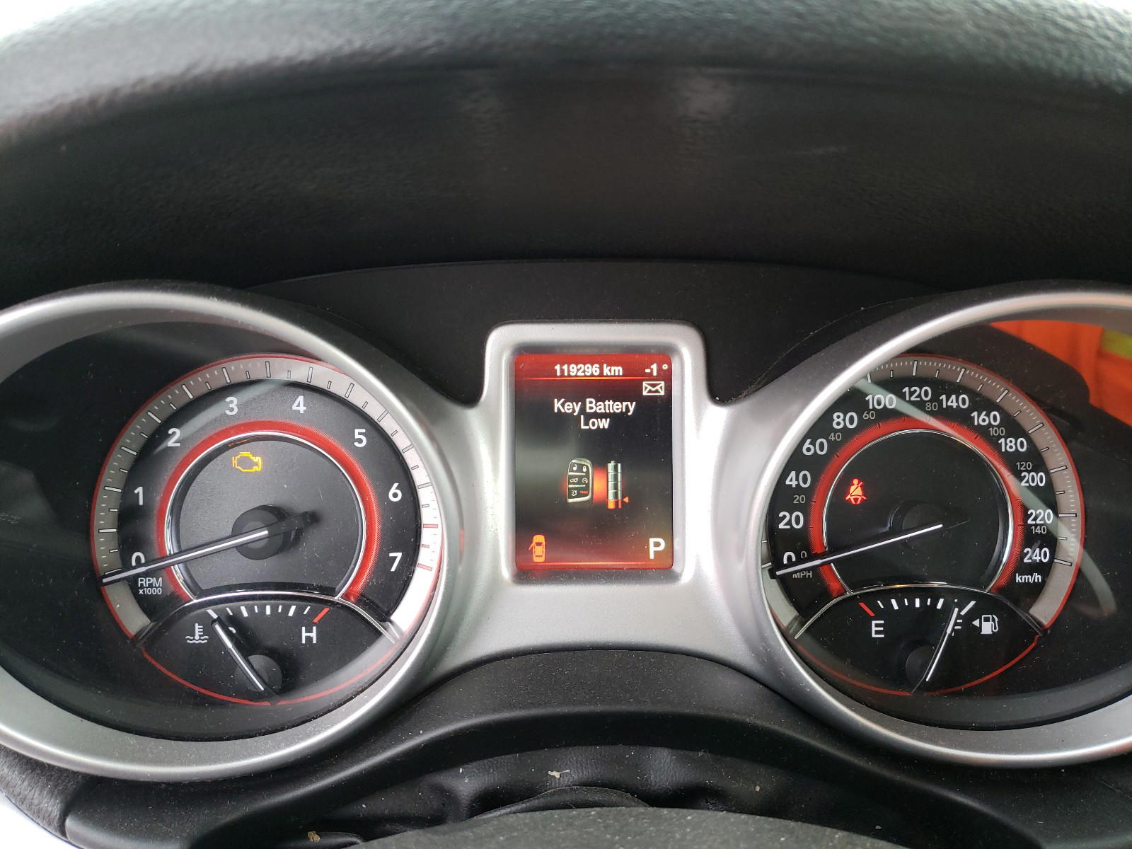 Photo 8 from auction – 2015 DODGE JOURNEY SE with VIN 3C4PDCAB3FT636928