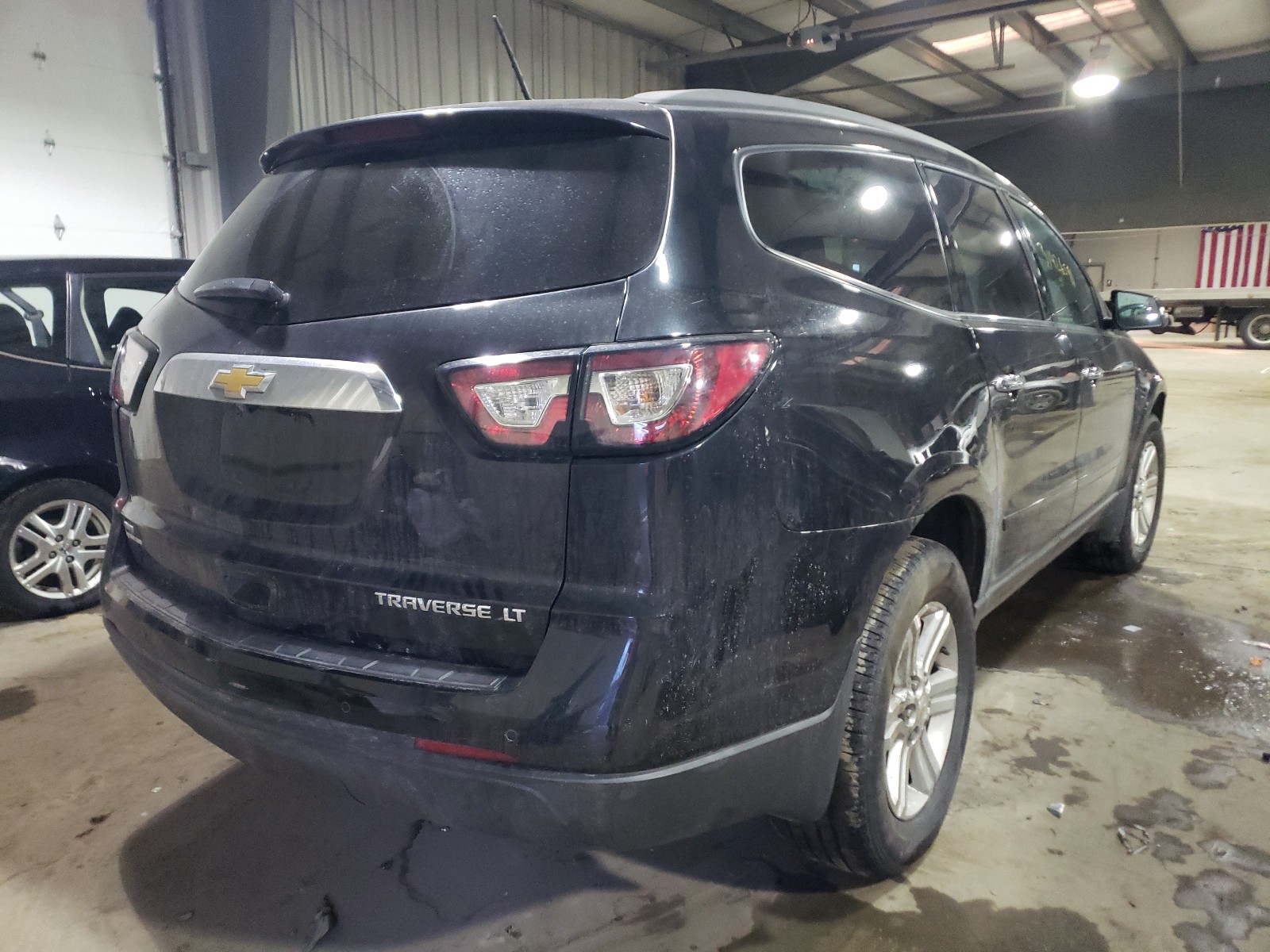 Photo 4 from auction – 2014 CHEVROLET TRAVERSE L with VIN 1GNKVGKD8EJ120754