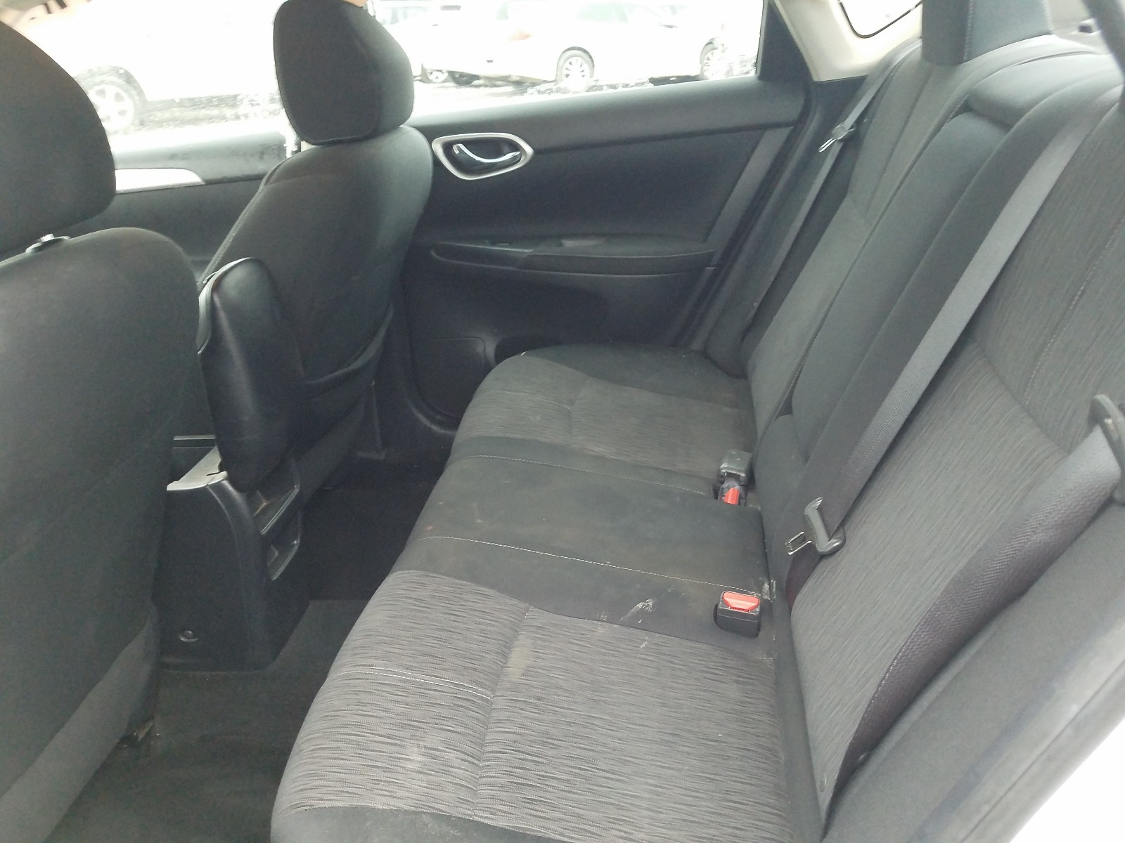 Photo 6 from auction – 2015 NISSAN SENTRA S with VIN 3N1AB7AP2FY249730