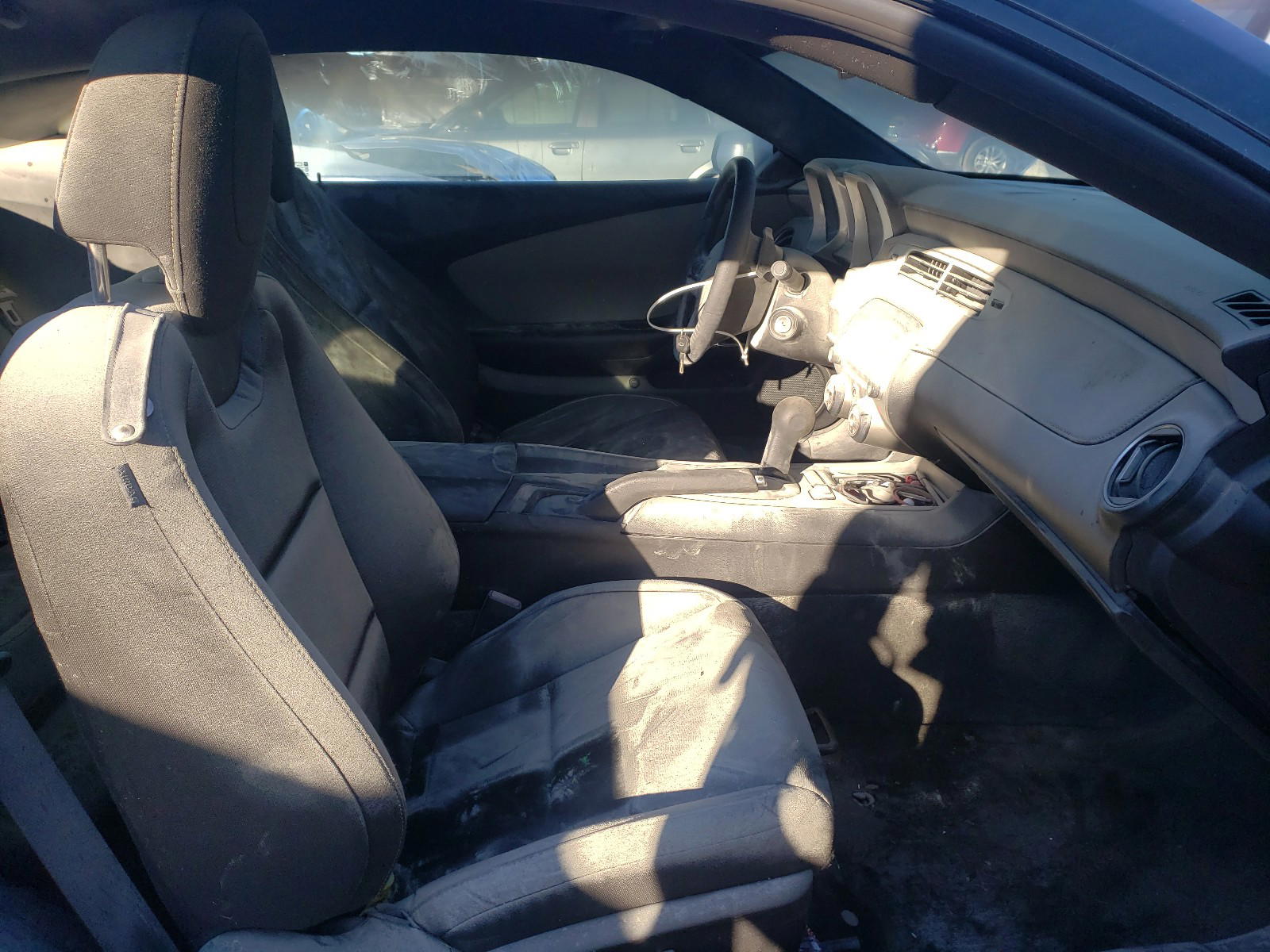 Photo 5 from auction – 2014 CHEVROLET CAMARO LS with VIN 2G1FA1E36E9323376