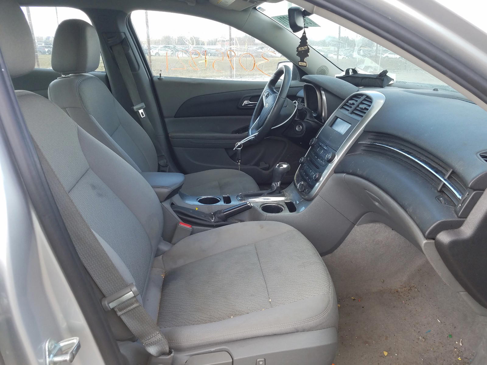 Photo 5 from auction – 2016 CHEVROLET MALIBU LIM with VIN 1G11A5SA2GU125761