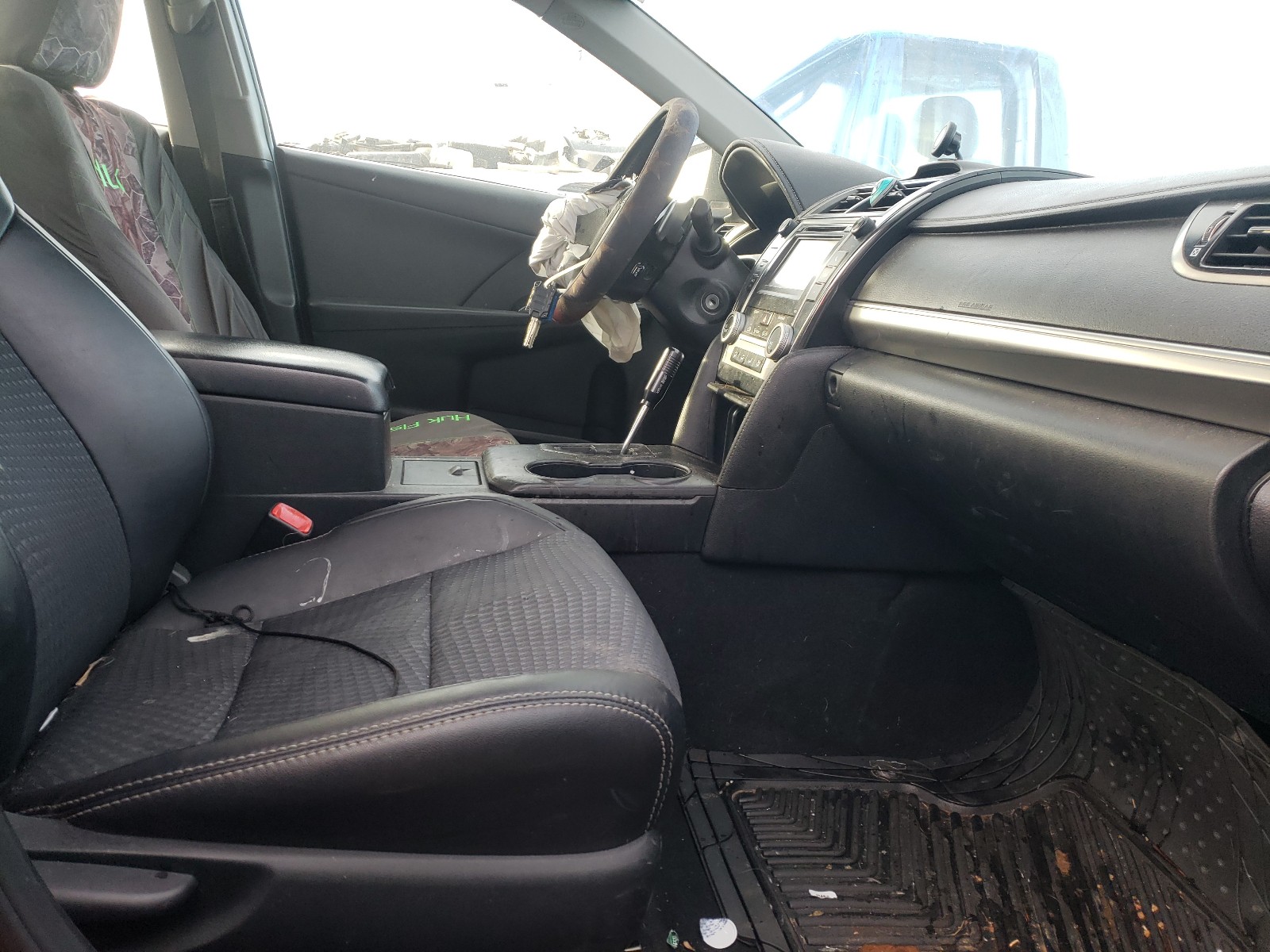Photo 5 from auction – 2013 TOYOTA CAMRY L with VIN 4T1BF1FK3DU666589