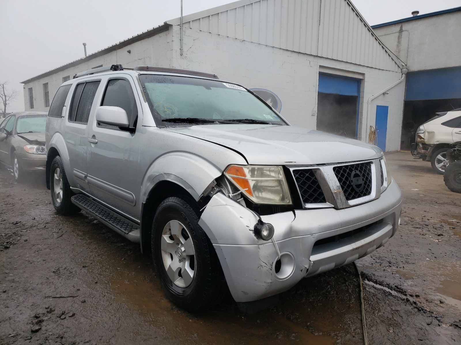 Photo 1 from auction – 2005 NISSAN PATHFINDER with VIN 5N1AR18W95C734856