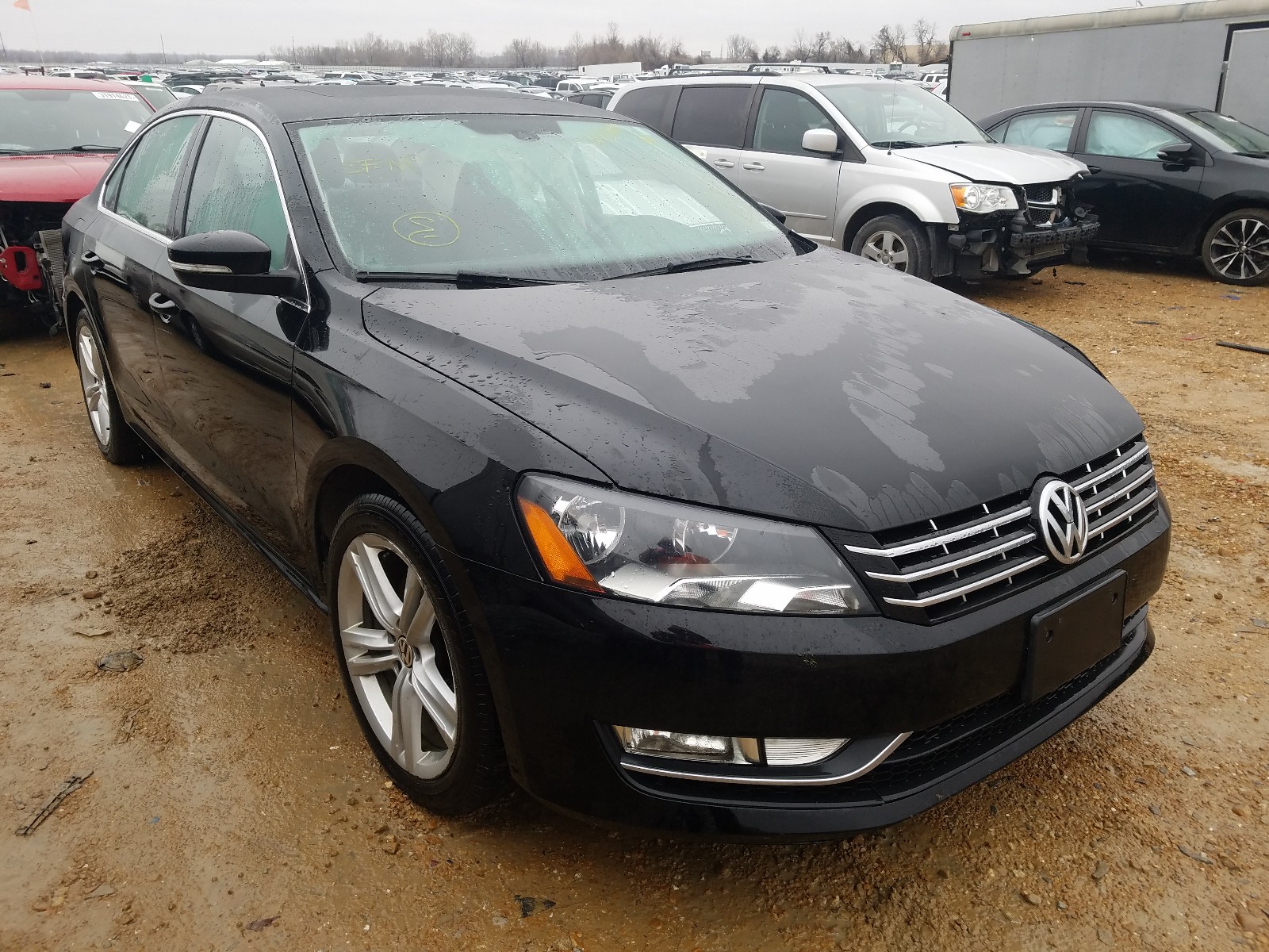 VOLKSWAGEN PASSAT SE 2013 with VIN 1VWBM7A36DC024142 - Photo from auction