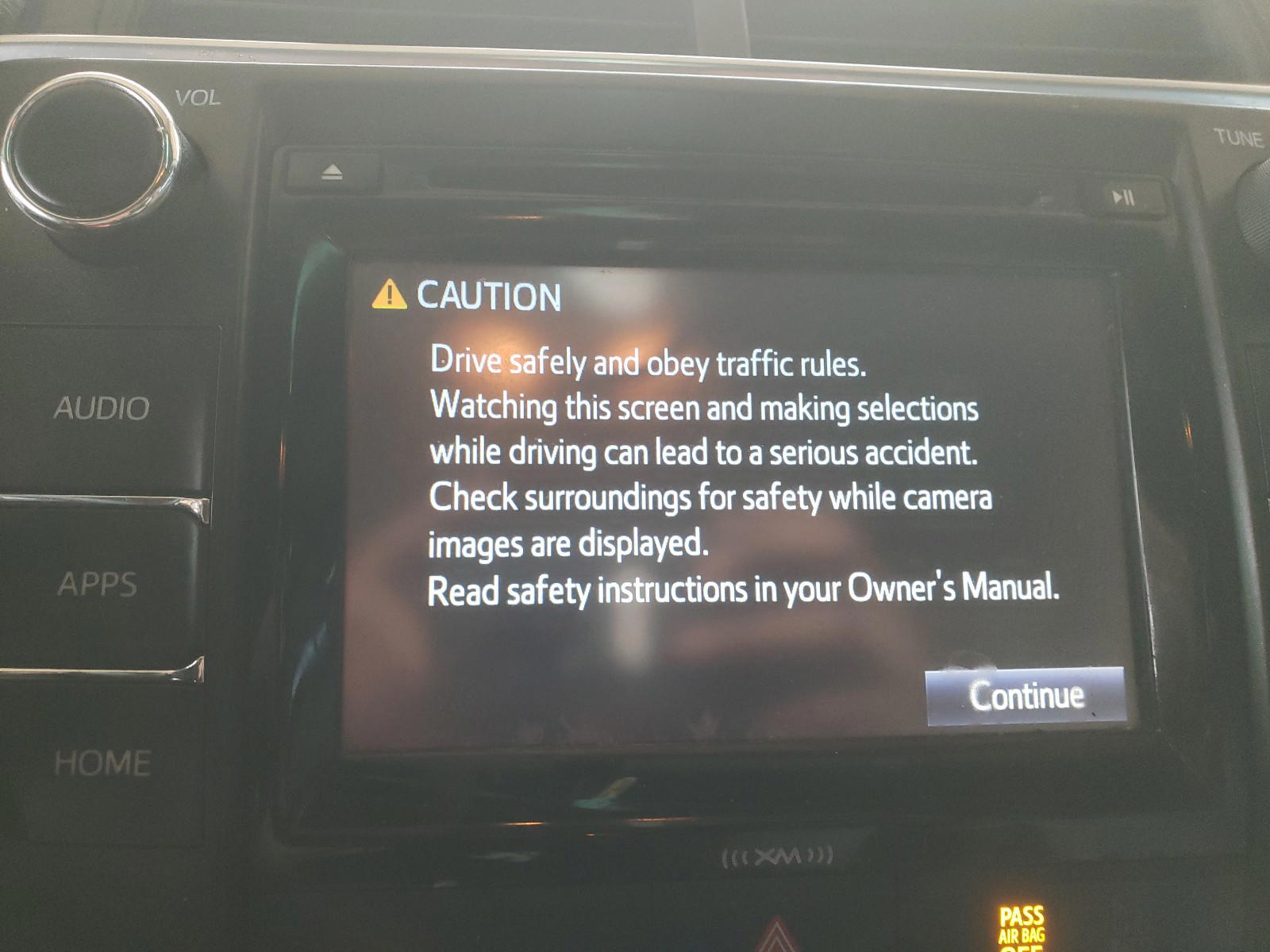 Photo 9 from auction – 2016 TOYOTA CAMRY LE with VIN 4T4BF1FK5GR555388