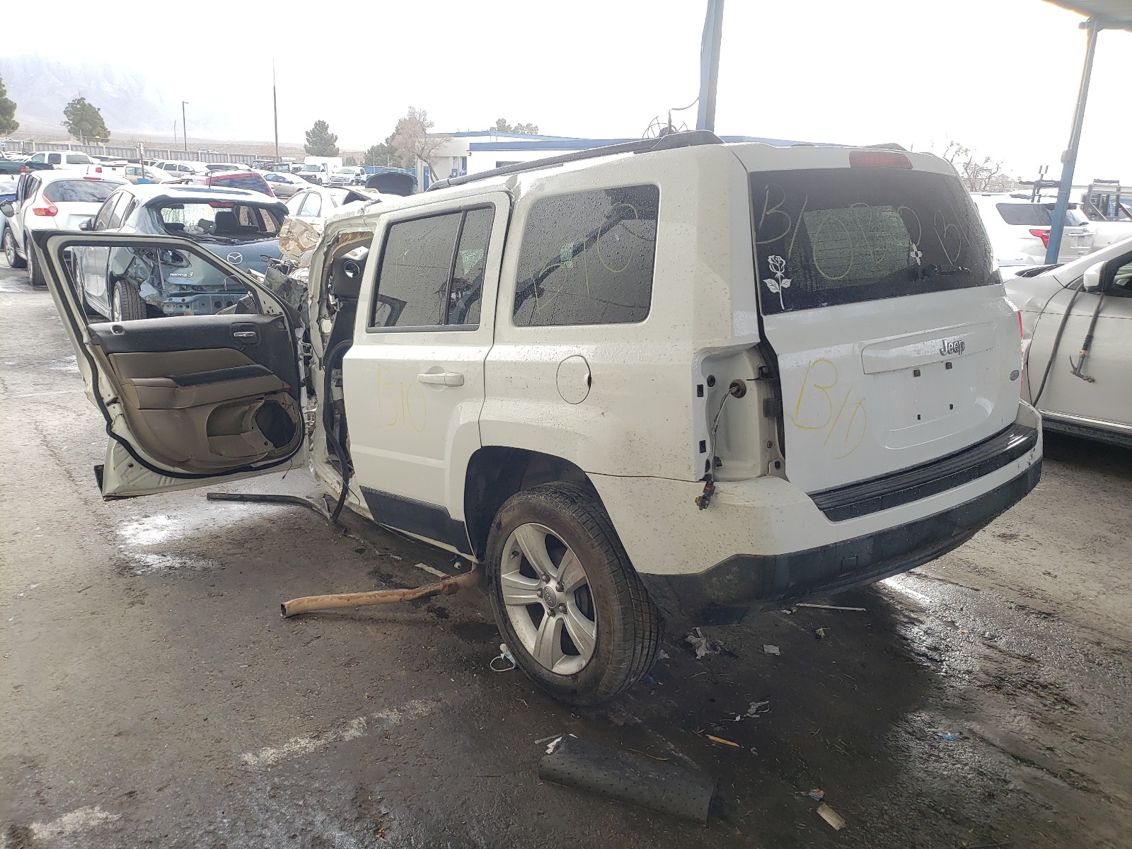 Photo 3 from auction – 2013 JEEP PATRIOT LA with VIN 1C4NJPFB3DD230070