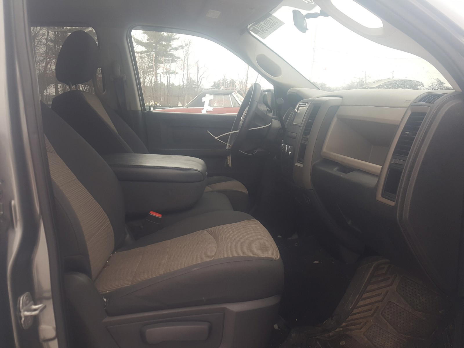 Photo 5 from auction – 2011 DODGE RAM 1500 with VIN 1D7RV1GT1BS666294