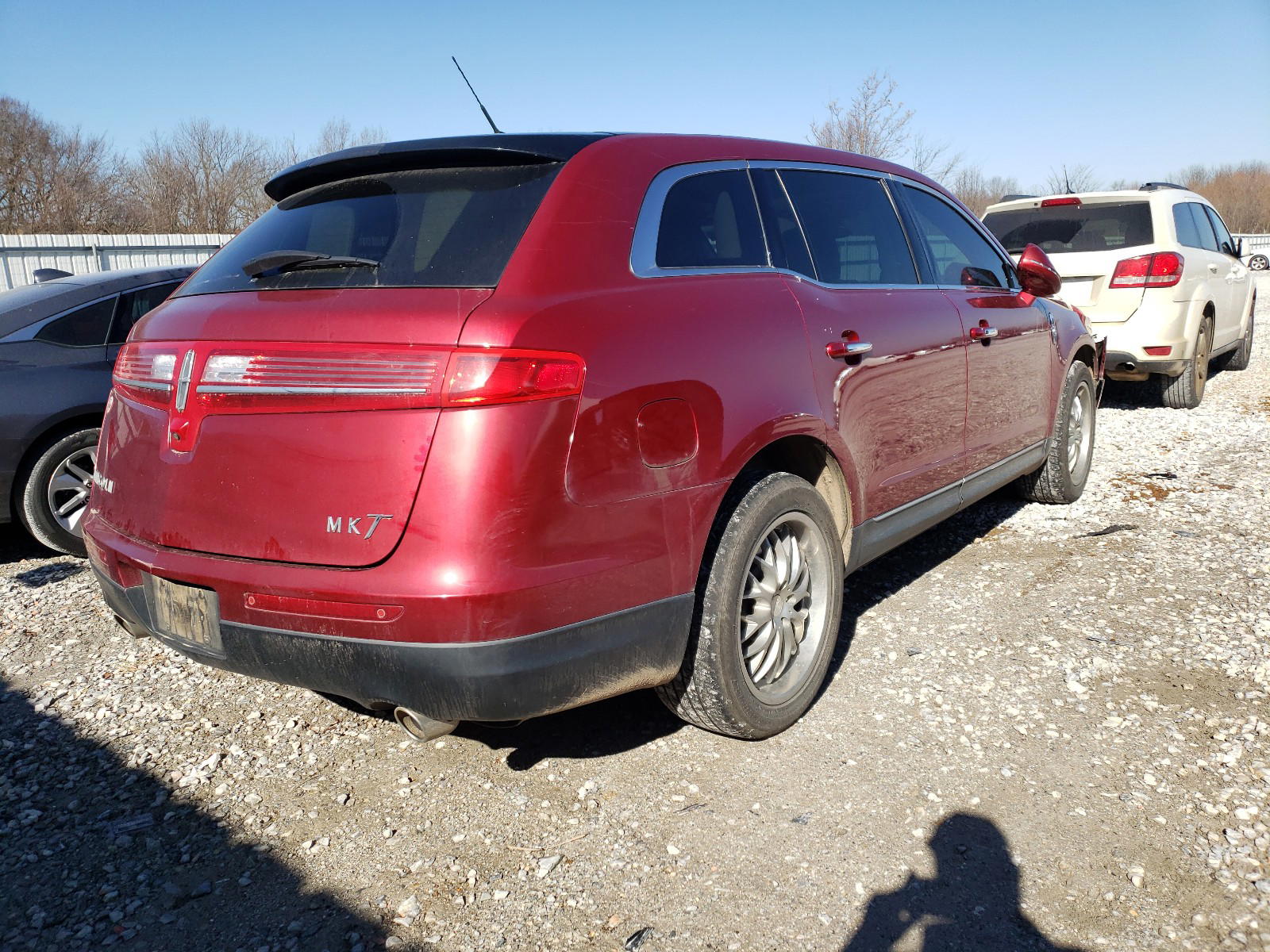 Photo 4 from auction – 2014 LINCOLN MKT with VIN 2LMHJ5FK6EBL52575