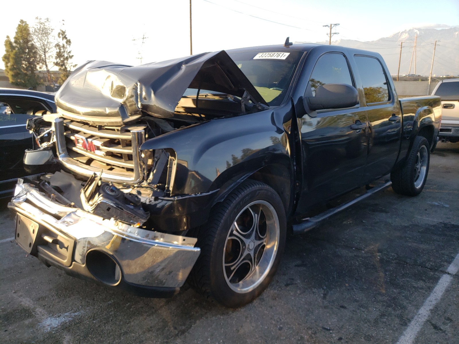 Photo 2 from auction – 2009 GMC SIERRA C15 with VIN 3GTEC23C89G218324