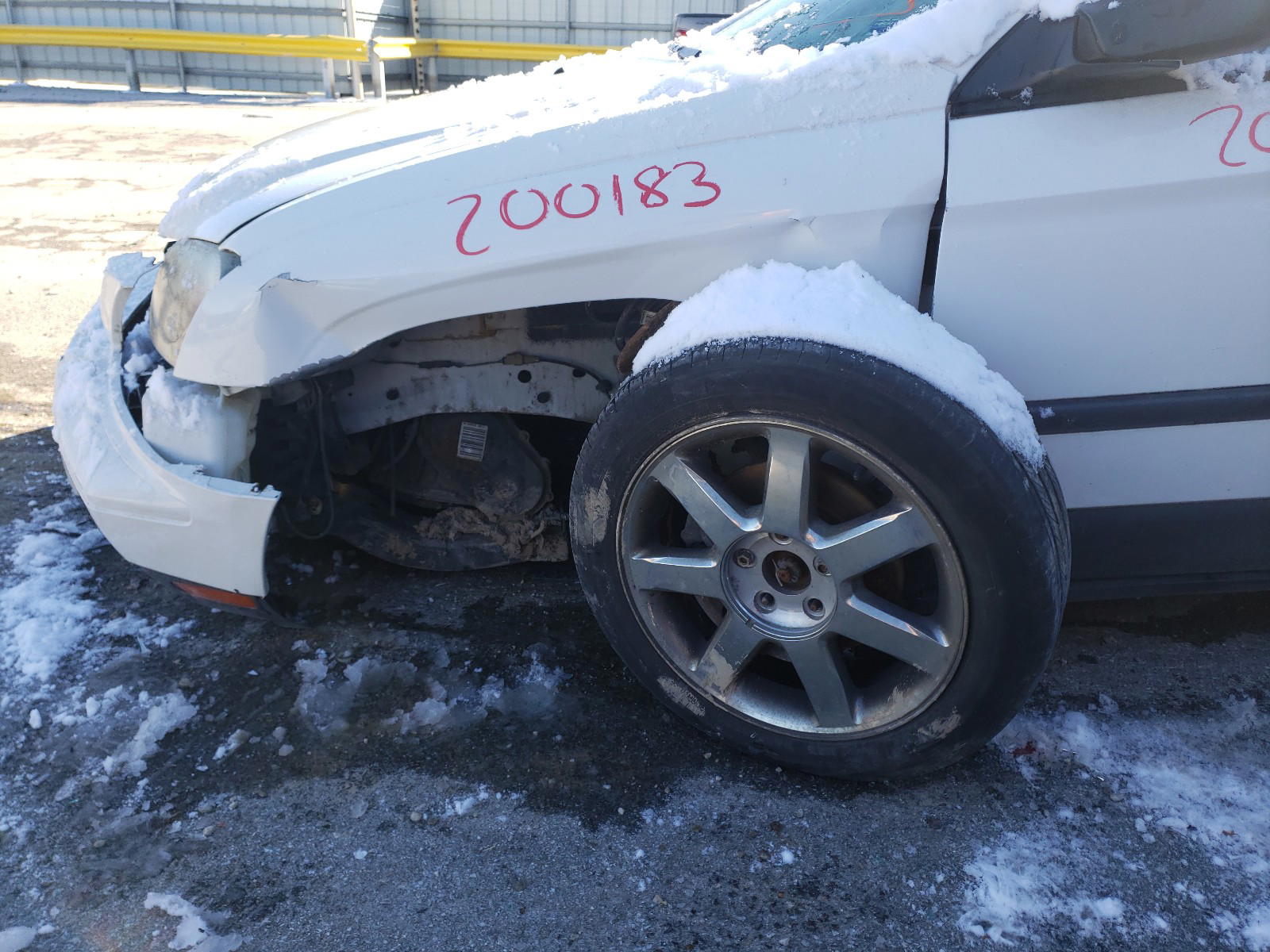 Photo 9 from auction – 2005 CHRYSLER PACIFICA with VIN 2C4GM48L75R487963