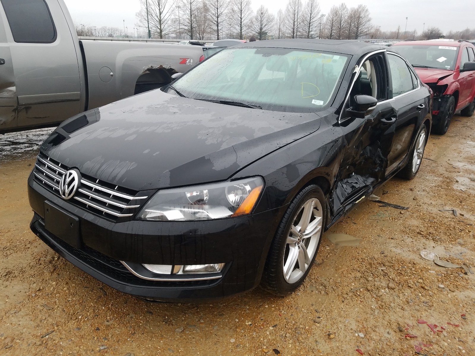 Photo 2 from auction – 2013 VOLKSWAGEN PASSAT SE with VIN 1VWBM7A36DC024142