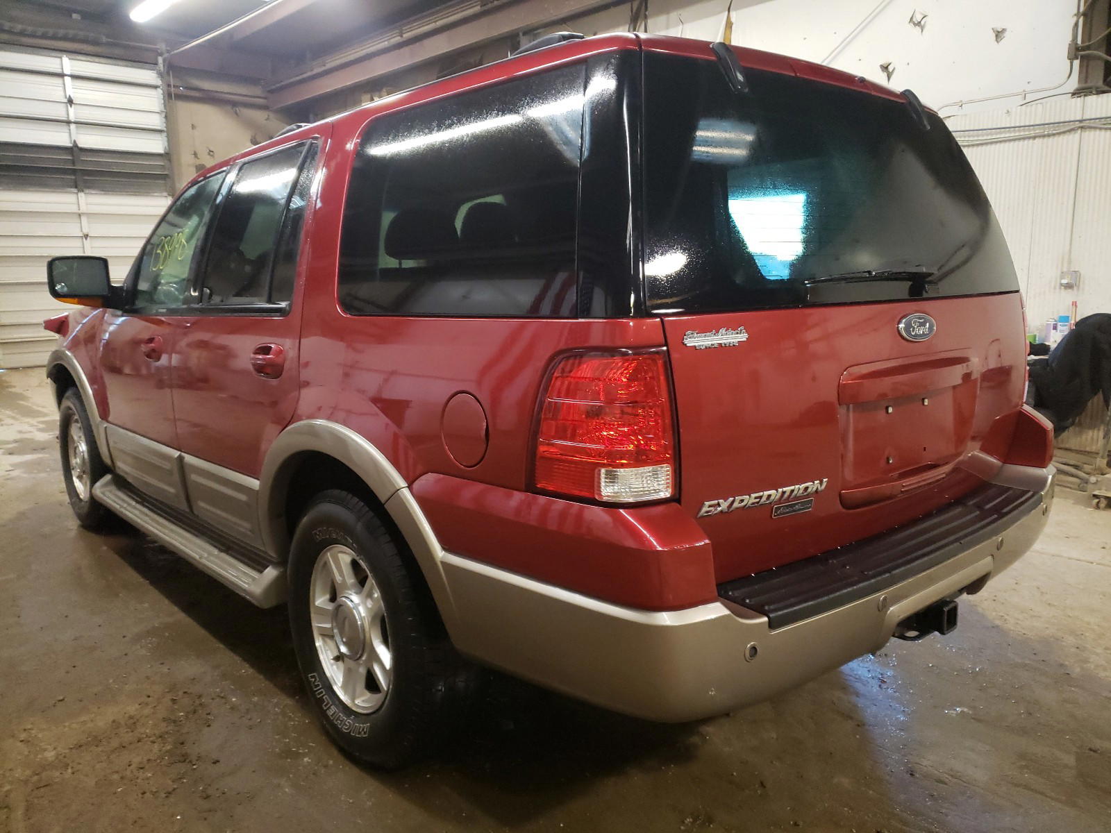 Photo 3 from auction – 2004 FORD EXPEDITION with VIN 1FMPU18L34LB55987