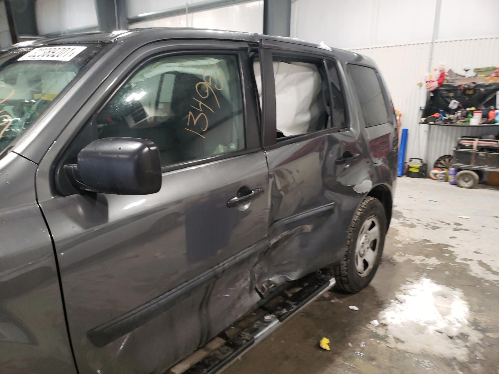 Photo 9 from auction – 2011 HONDA PILOT LX with VIN 5FNYF4H29BB055369