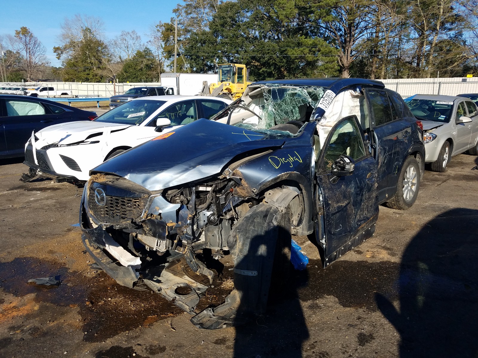 Zdjęcie 2 z aukcji – 2014 MAZDA CX-5 TOURI z VIN JM3KE2CY3E0410068