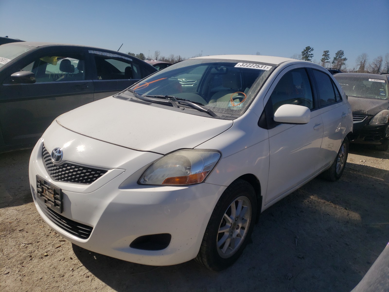 Photo 2 from auction – 2010 TOYOTA YARIS with VIN JTDBT4K39A1366064
