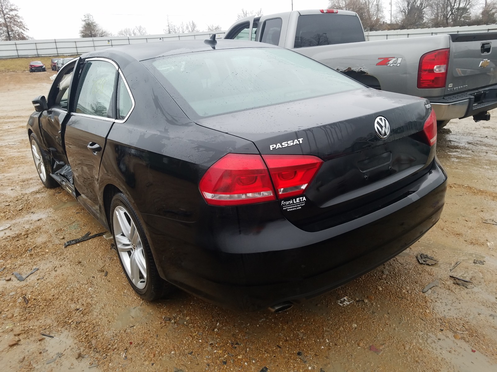 Photo 3 from auction – 2013 VOLKSWAGEN PASSAT SE with VIN 1VWBM7A36DC024142
