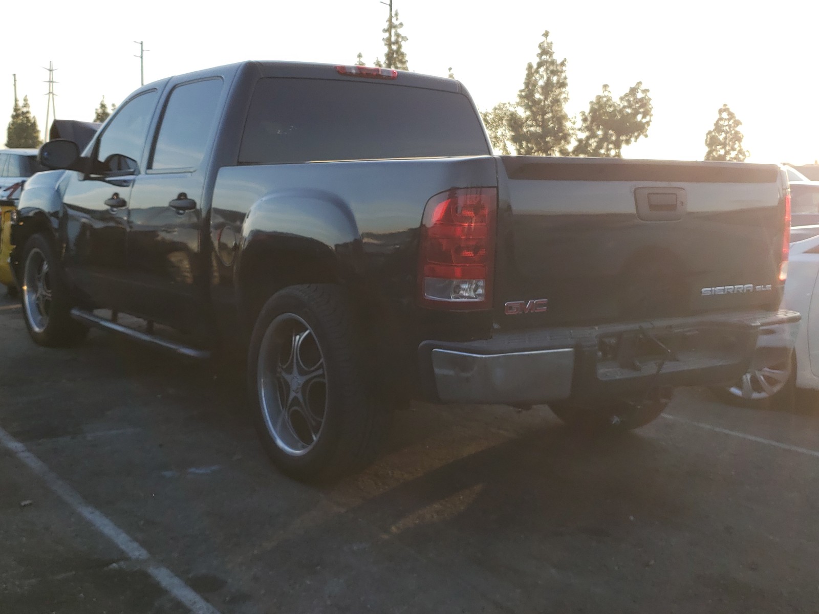 Photo 3 from auction – 2009 GMC SIERRA C15 with VIN 3GTEC23C89G218324