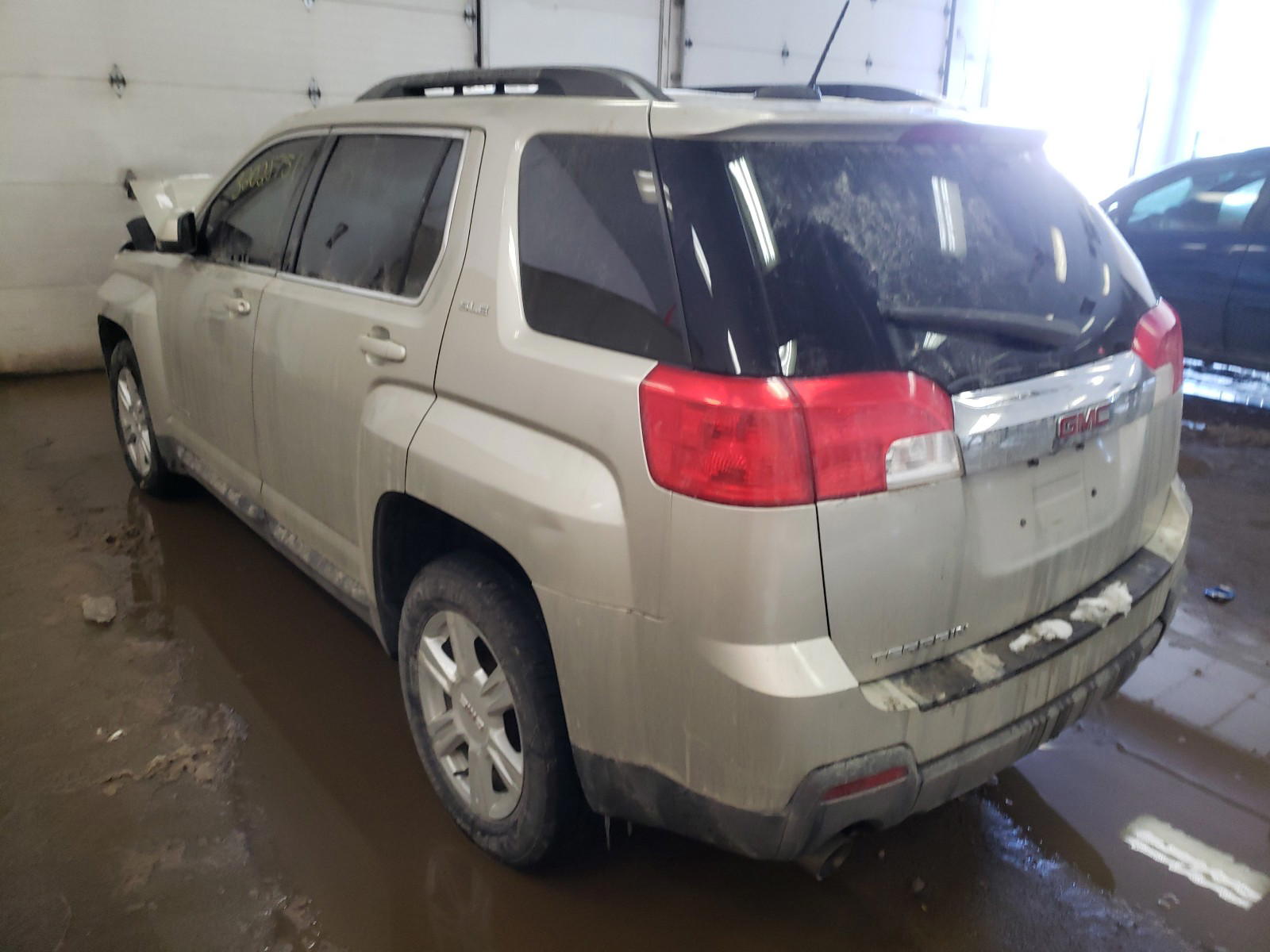 Photo 3 from auction – 2015 GMC TERRAIN SL with VIN 2GKFLRE39F6128699