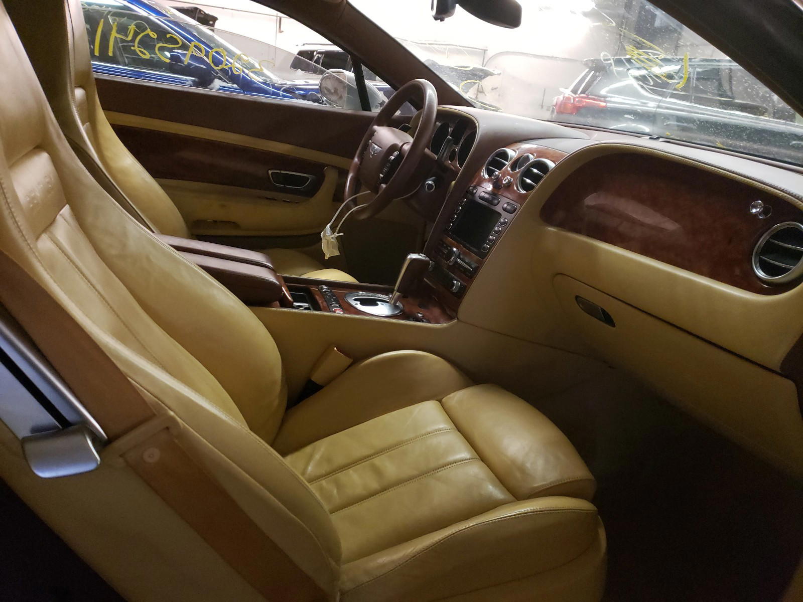 Photo 5 from auction – 2005 BENTLEY CONTINENTA with VIN SCBCR63W35C027837
