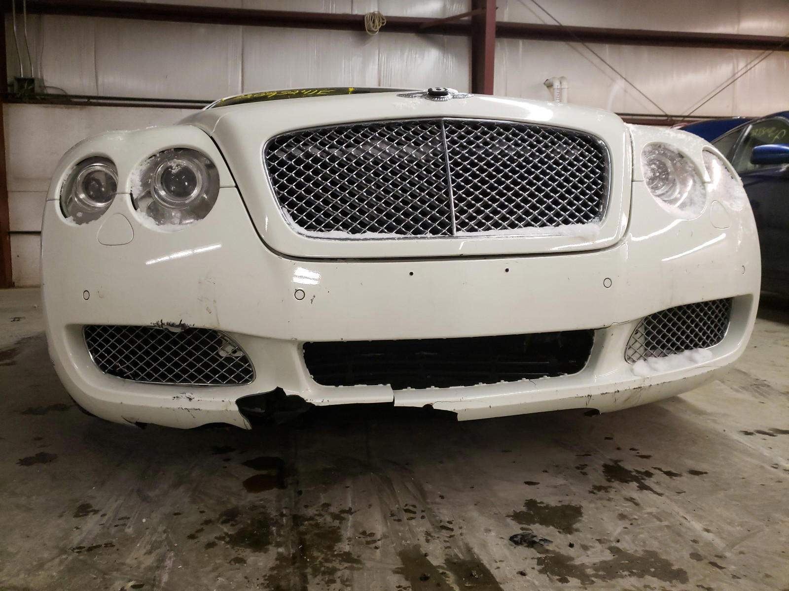 Photo 9 from auction – 2005 BENTLEY CONTINENTA with VIN SCBCR63W35C027837