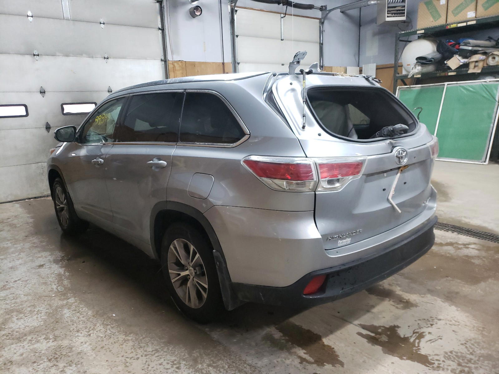 Photo 3 from auction – 2015 TOYOTA HIGHLANDER with VIN 5TDJKRFH6FS084217