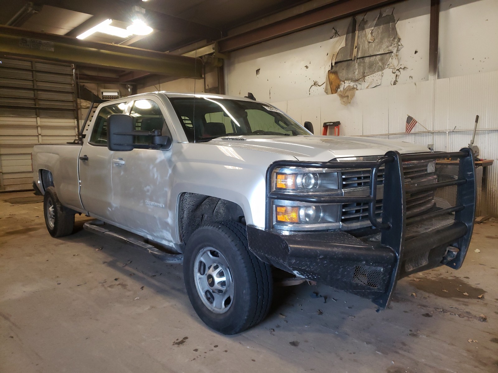 CHEVROLET SILVERADO 2015 with VIN 1GC1KUE87FF581443 - Photo from auction