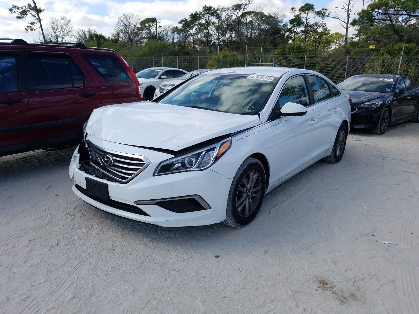 Photo 2 from auction – 2017 HYUNDAI SONATA SE with VIN 5NPE24AF8HH447622