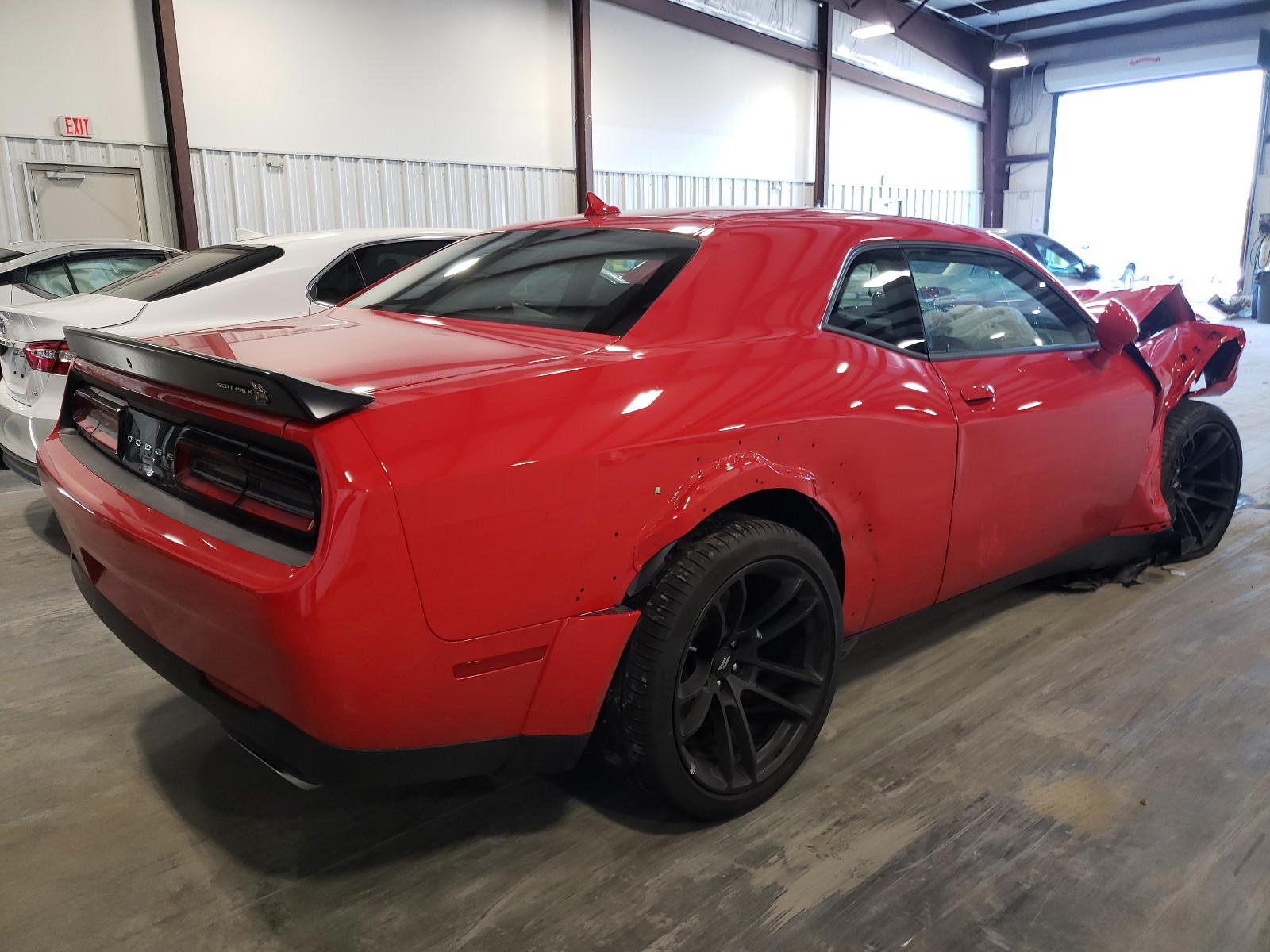 Photo 4 from auction – 2020 DODGE CHALLENGER with VIN 2C3CDZFJ8LH179396