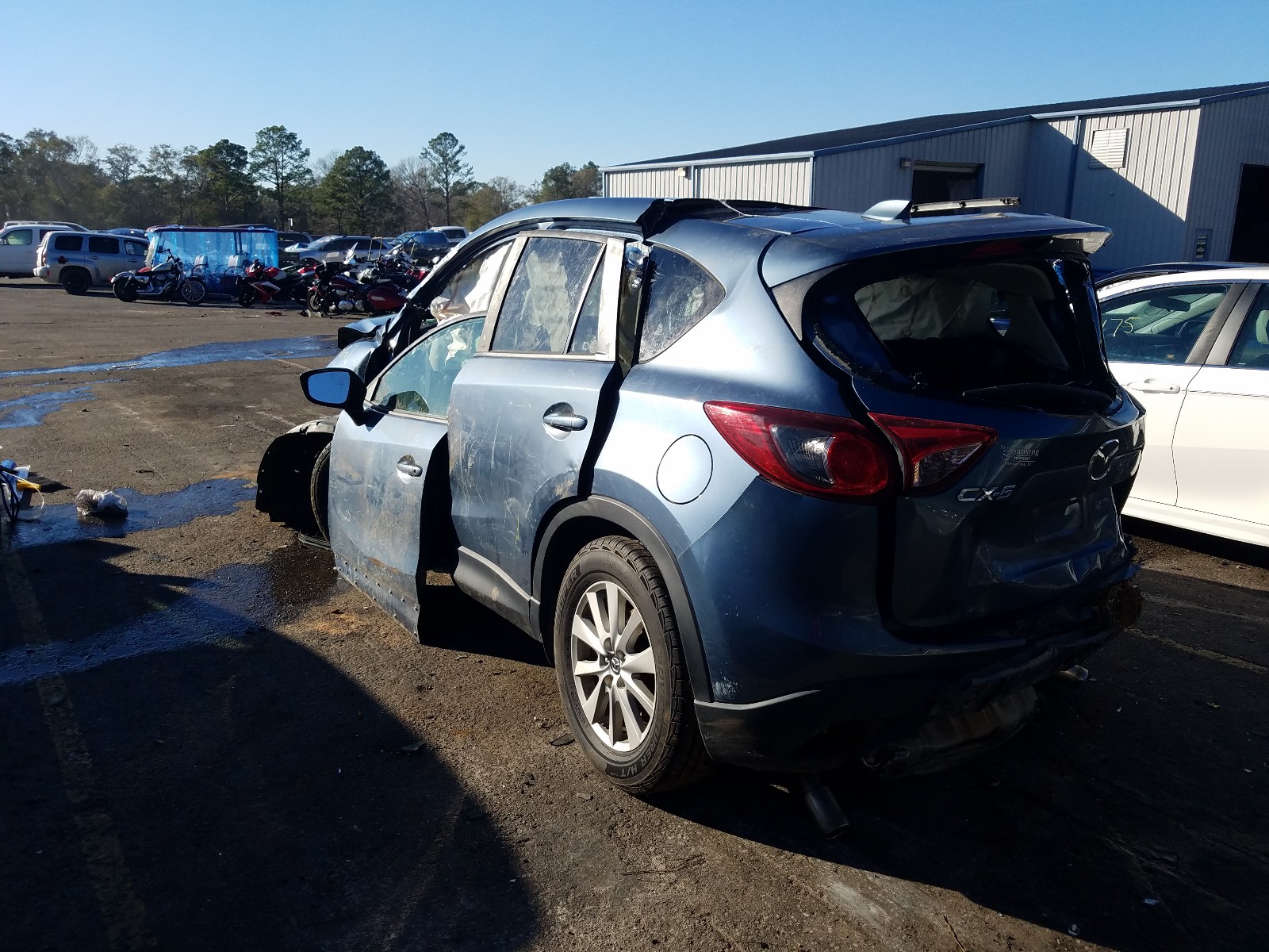 Zdjęcie 3 z aukcji – 2014 MAZDA CX-5 TOURI z VIN JM3KE2CY3E0410068