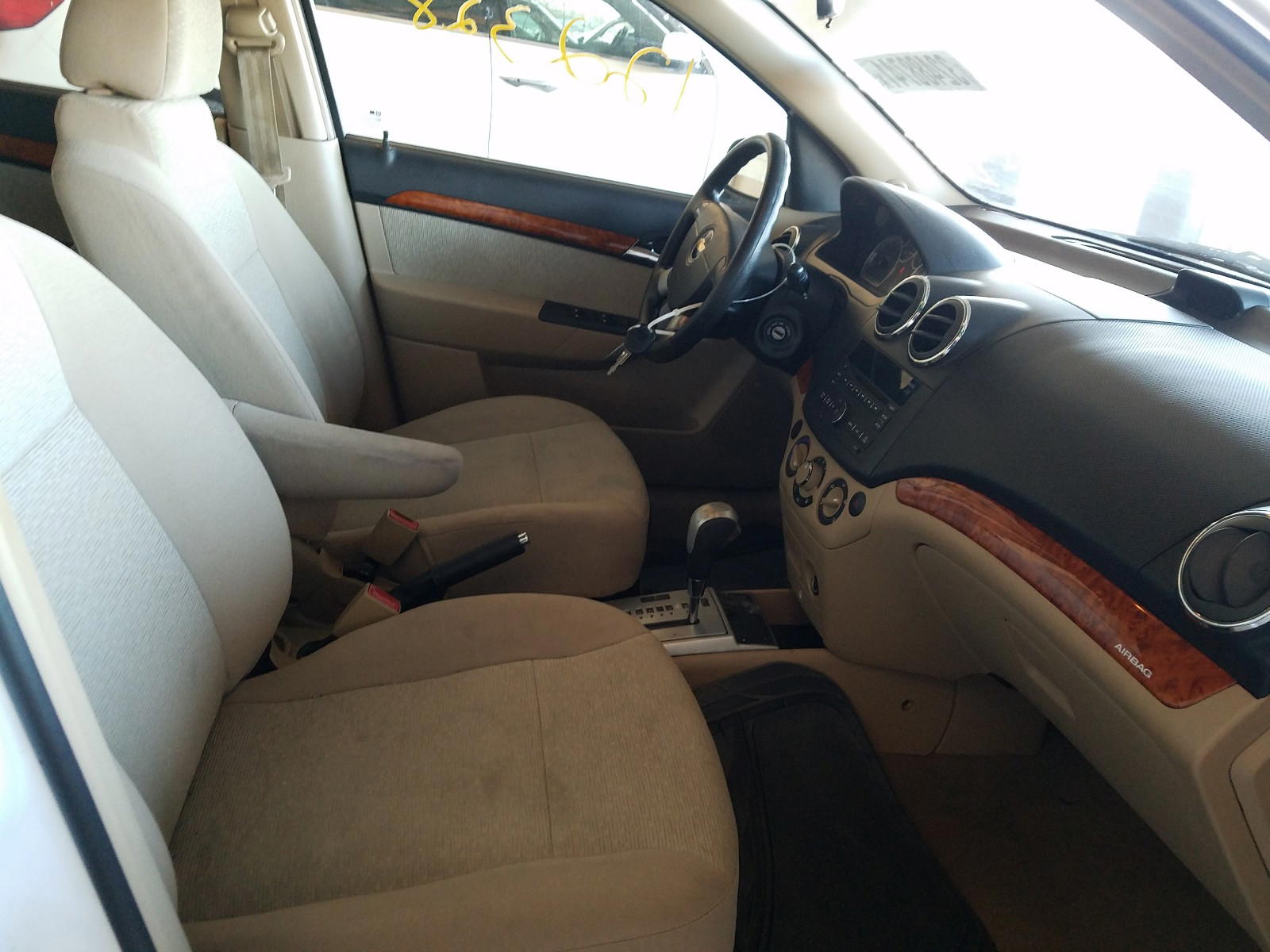 Photo 5 from auction – 2011 CHEVROLET AVEO LT with VIN KL1TG5DE8BB118730