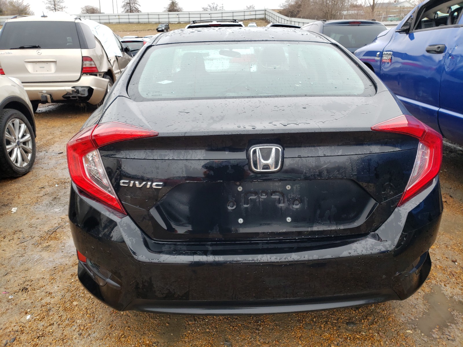 Photo 10 from auction – 2016 HONDA CIVIC with VIN 19XFC2F51GE029119