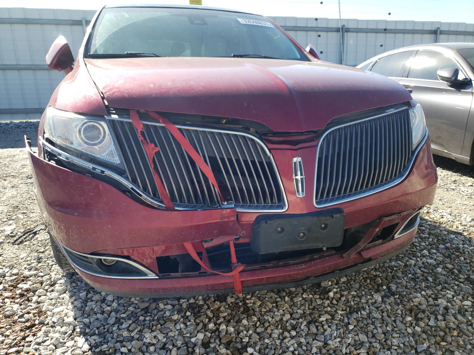 Photo 9 from auction – 2014 LINCOLN MKT with VIN 2LMHJ5FK6EBL52575