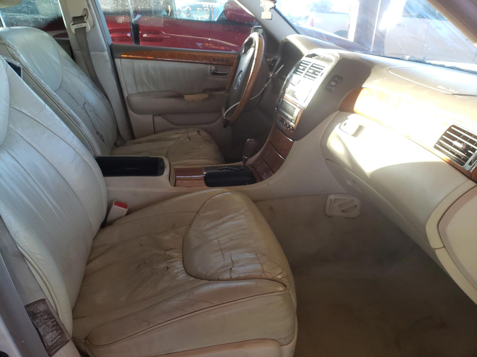 Photo 5 from auction – 2001 LEXUS LS 430 with VIN JTHBN30F510046522