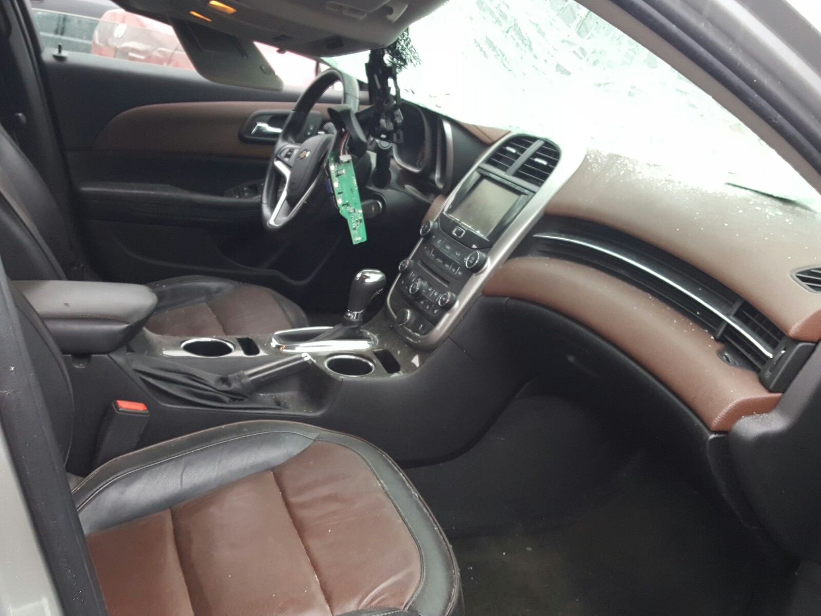 Photo 5 from auction – 2015 CHEVROLET MALIBU LTZ with VIN 1G11F5SL2FF257781