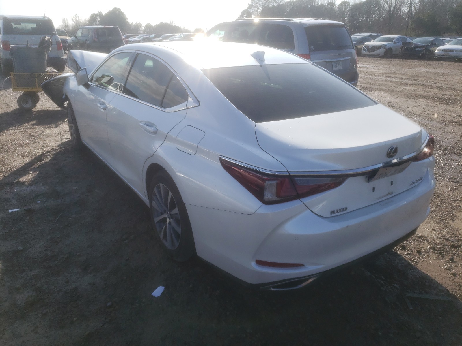 Photo 3 from auction – 2019 LEXUS ES 350 with VIN 58ABZ1B19KU049255