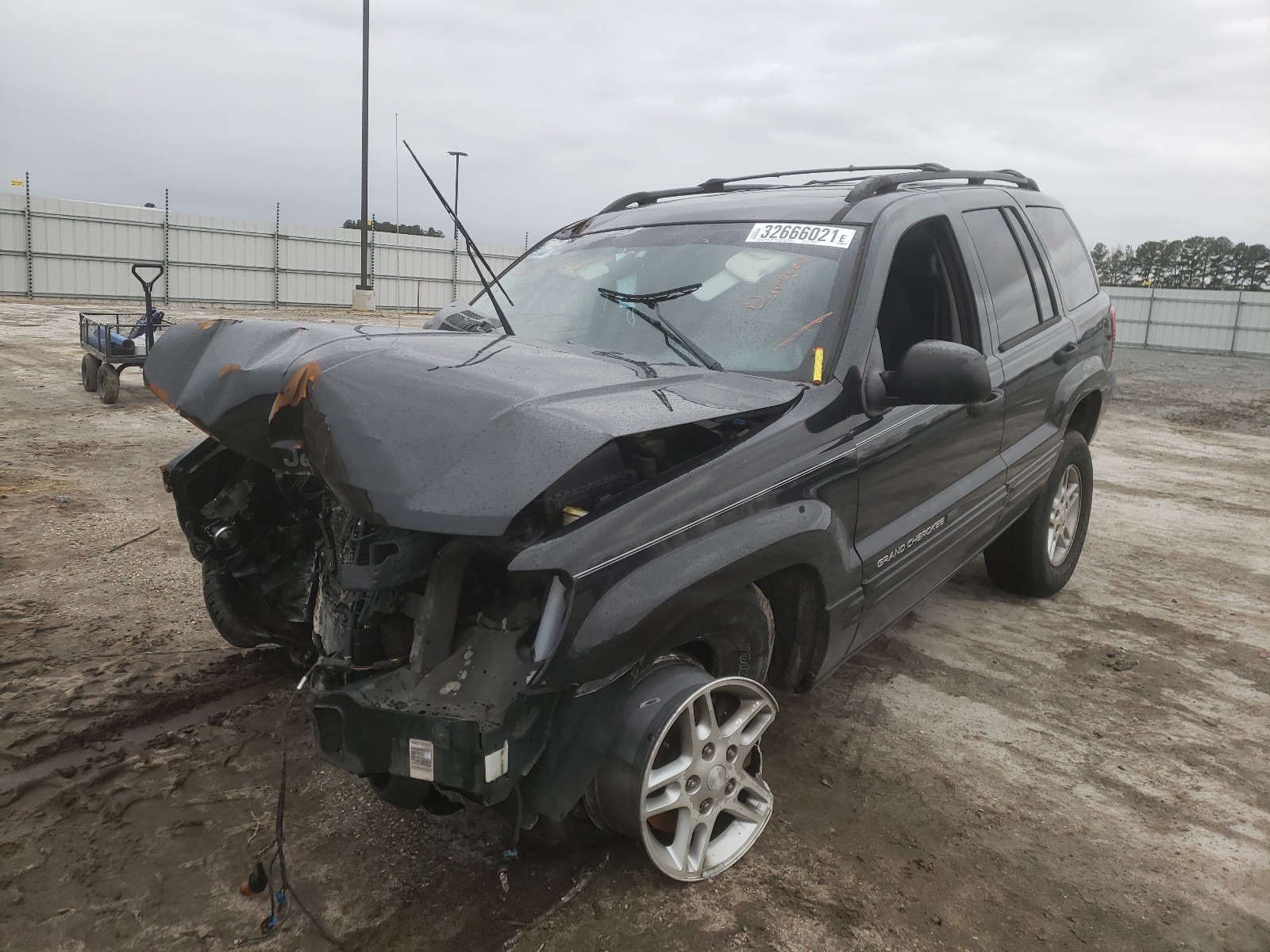 Photo 2 from auction – 2004 JEEP GRAND CHER with VIN 1J4GW48S34C135627