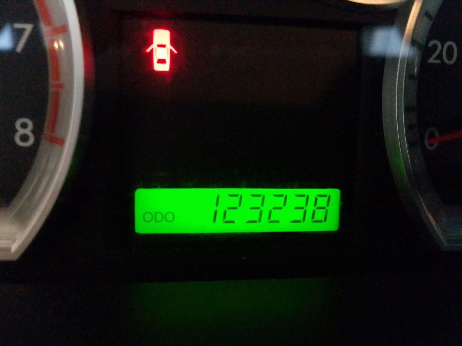 Photo 8 from auction – 2011 CHEVROLET AVEO LT with VIN KL1TG5DE8BB118730