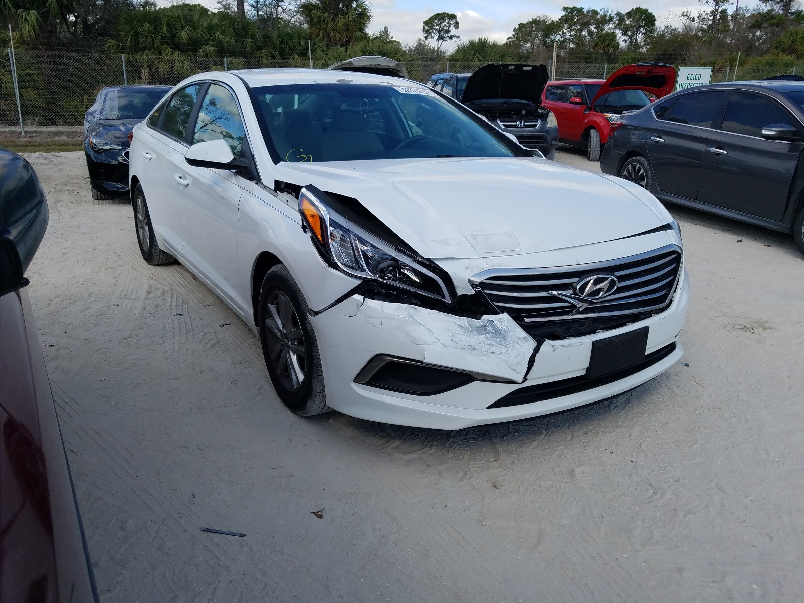 Photo 1 from auction – 2017 HYUNDAI SONATA SE with VIN 5NPE24AF8HH447622