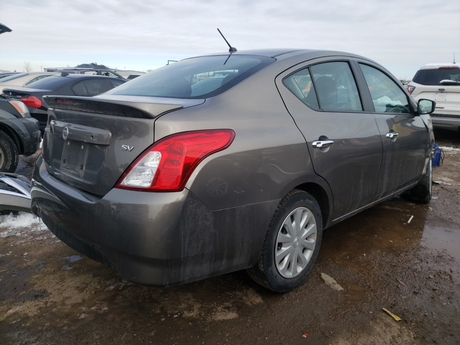 Photo 4 from auction – 2017 NISSAN VERSA S with VIN 3N1CN7AP0HK412722
