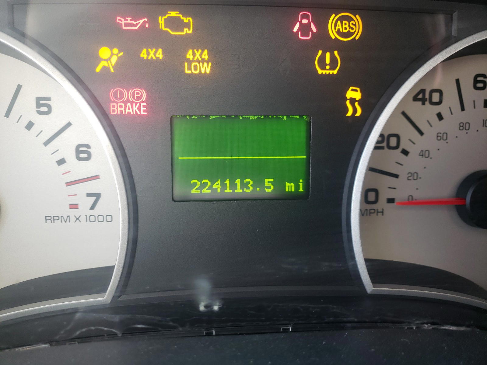 Photo 8 from auction – 2006 FORD EXPLORER E with VIN 1FMEU748X6ZA15379