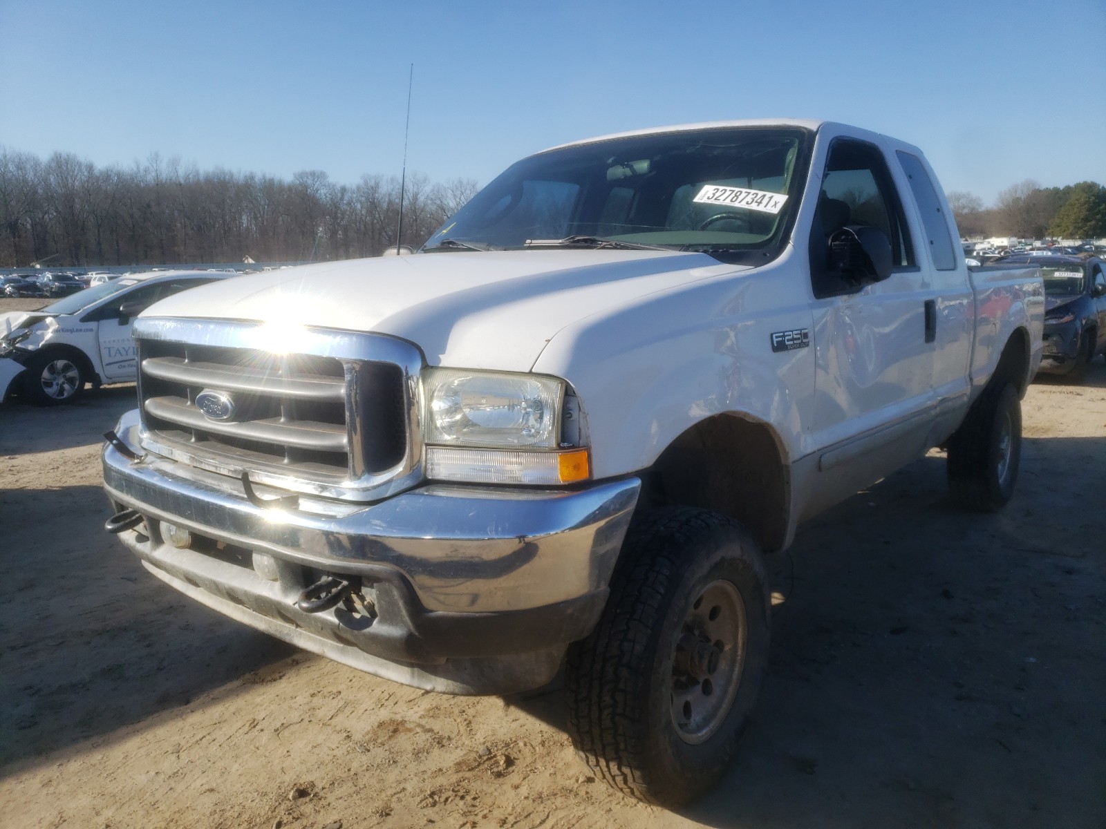 Photo 2 from auction – 2003 FORD F-250 with VIN 1FTNX21LX3EB73764