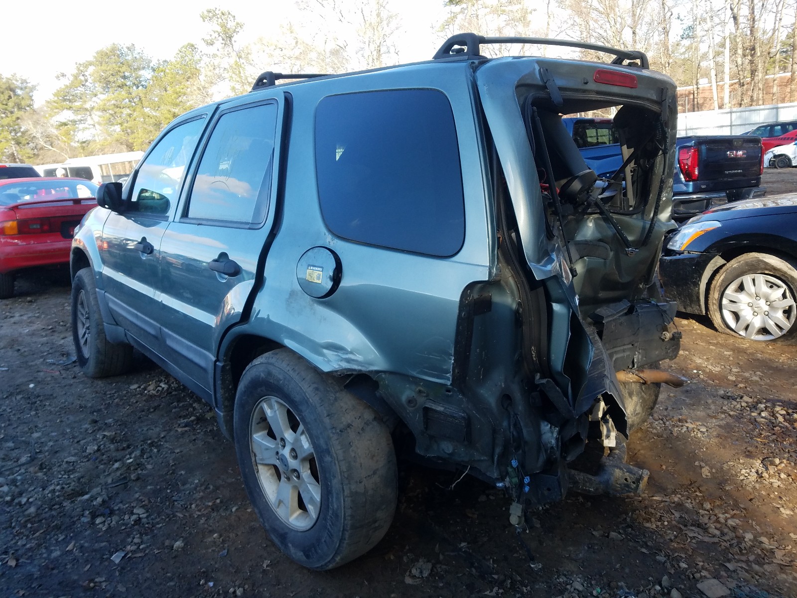 Photo 3 from auction – 2006 FORD ESCAPE XLT with VIN 1FMYU93136KA71525