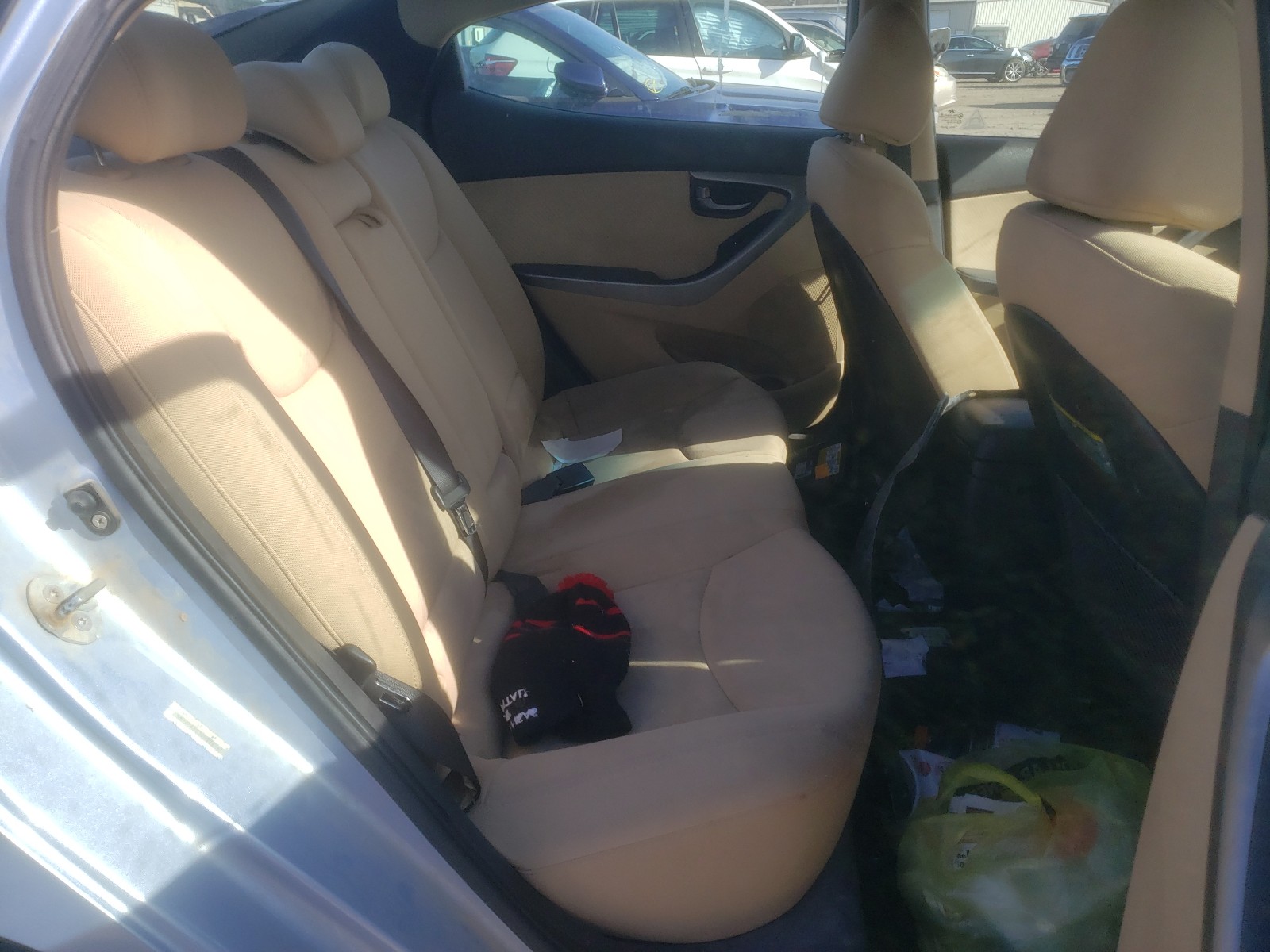 Photo 6 from auction – 2011 HYUNDAI ELANTRA GL with VIN KMHDH4AE3BU098167