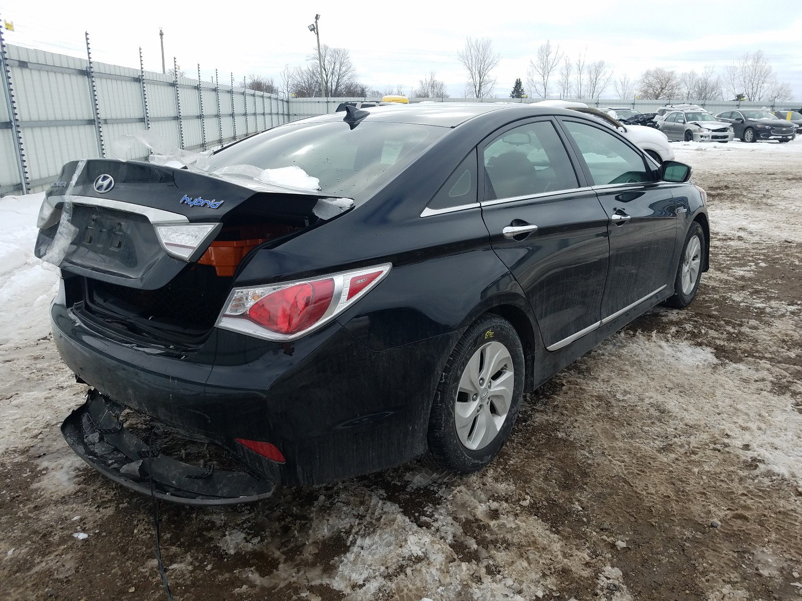 Photo 4 from auction – 2014 HYUNDAI SONATA HYB with VIN KMHEC4A41EA113538