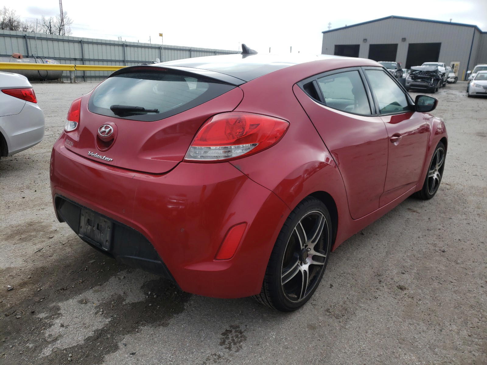 Photo 4 from auction – 2013 HYUNDAI VELOSTER with VIN KMHTC6AD7DU162467
